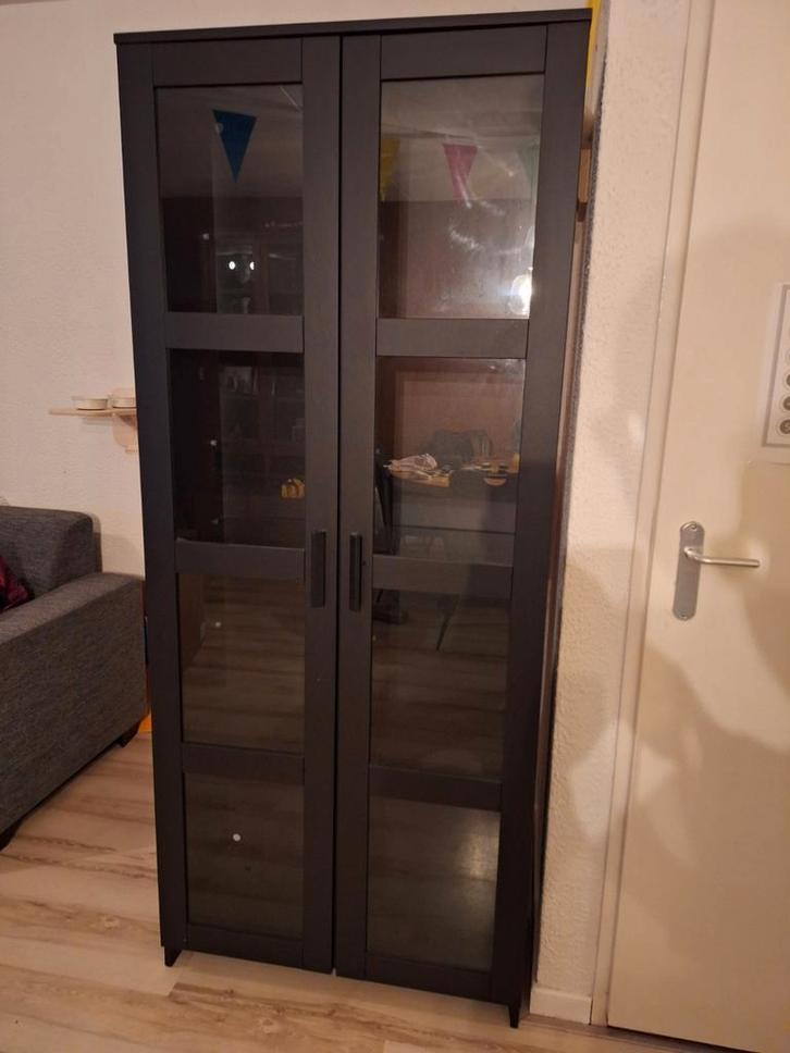 Ikea Besta Vitrinekast - Zwart, Huis en Inrichting, Kasten | Vitrinekasten, Zo goed als nieuw, 150 tot 200 cm, 50 tot 100 cm, 25 tot 50 cm
