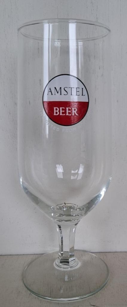 Amstel Bierglas op voet Beer Imported from Holland met logo1, Verzamelen, Biermerken, Gebruikt, Glas of Glazen, Amstel, Ophalen of Verzenden