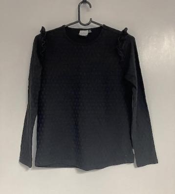 Leuke longsleeve Retour 146 beschikbaar voor biedingen