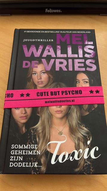 Mel Wallis de Vries - Toxic beschikbaar voor biedingen