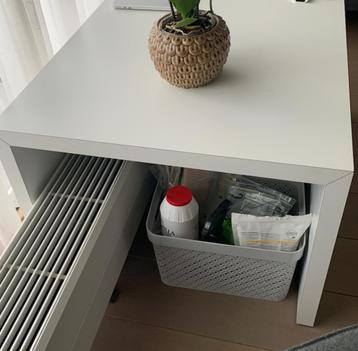 Massieve witte bijzettafel - GRATIS beschikbaar voor biedingen
