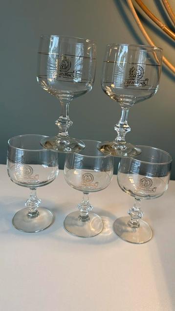 5 Irish Koffie Glazen Douwe Egberts O'Mara Black beschikbaar voor biedingen