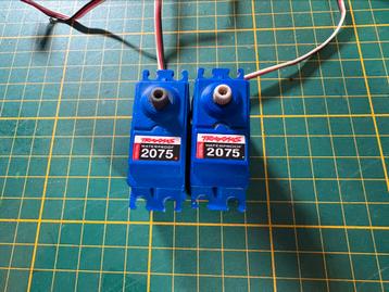 2 x Traxxas servo TRX-2075 beschikbaar voor biedingen
