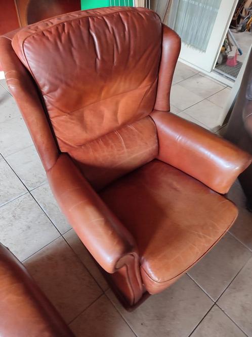 Vintage Leren Fauteuil wie kan ik gelukkig maken., Huis en Inrichting, Fauteuils, Gebruikt, Leer, 75 tot 100 cm, 75 tot 100 cm