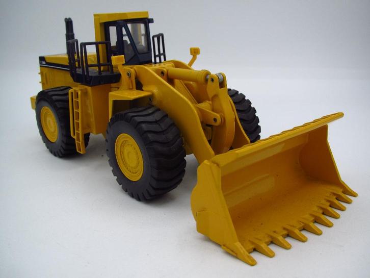 Joal - Komatsu WA800 Shovel 1:50, Hobby en Vrije tijd, Modelauto's | 1:50, Zo goed als nieuw, Bus of Vrachtwagen, Overige merken