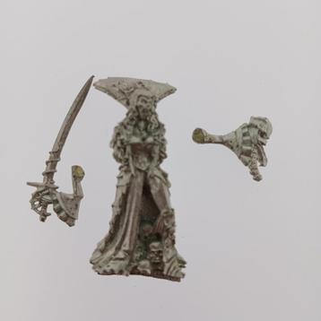 Warhammer Fantasy female vampire beschikbaar voor biedingen