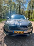 Skoda Superb 1.5 TSI Phev 204pk Dsg-6 2024 Grijs, Auto's, Skoda, Zwart, 4 cilinders, 250 km/l, Stationwagon