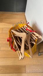 Houten kledinghangers Ikea, 40+ stuks, Ophalen, Zo goed als nieuw, Hout