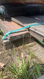 Hardhout groef en mes ca. 28x130 mm werkend € 3,50 str. mtr, Ophalen, Planken, Nieuw, Hardhout