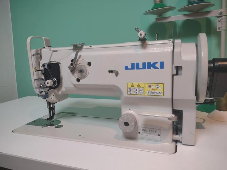 Juki DNU-1541 Leernaaimachine 3-voudig transport., Hobby en Vrije tijd, Naaimachines en Toebehoren, Zo goed als nieuw, Ophalen of Verzenden
