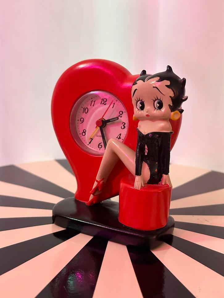 BETTY BOOP - Hart Klok | Vintage | Retro | Pin-Up | Y2K, Antiek en Kunst, Antiek | Klokken, Ophalen of Verzenden