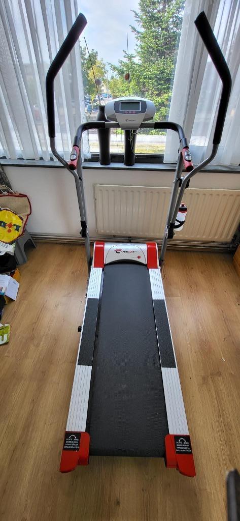 Christopeit Loopband runner---Pro Magnetic in NIEUWSTAAT., Sport en Fitness, Fitnessapparatuur, Zo goed als nieuw, Loopband, Armen