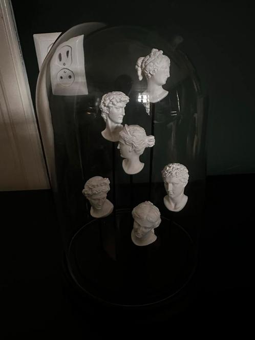 Stolp met Klassieke Bustes, Huis en Inrichting, Woonaccessoires | Stolpen, Zo goed als nieuw, Ophalen