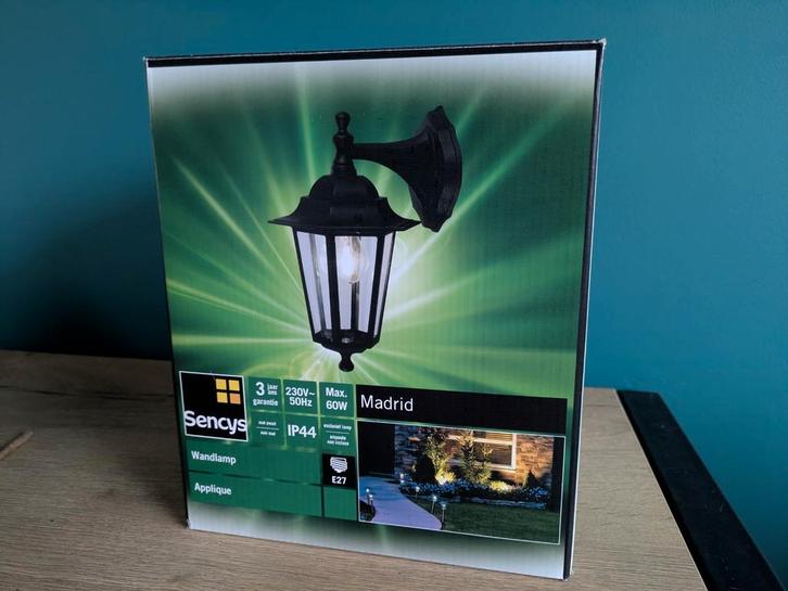 Prachtige wandlantaarns Sencys, Tuin en Terras, Buitenverlichting, Nieuw, Wandlamp, Rvs, Minder dan 50 watt, Netvoeding, Ophalen of Verzenden