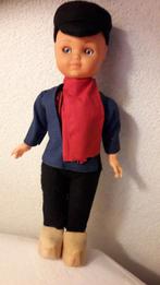 POP MET BOERENKOSTUUM EN KLOMPJES, Verzamelen, Poppen, Ophalen of Verzenden, Pop