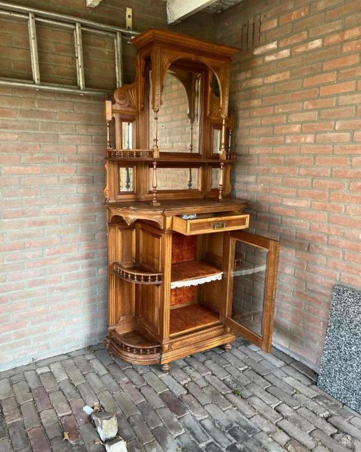 Antieke kast begin 1900 Neo-renaissance of art nouveau stijl, Antiek en Kunst, Antiek | Meubels | Kasten, Ophalen of Verzenden