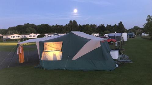 Vouwwagen Trigano Odyssee, Caravans en Kamperen, Vouwwagens, Trigano, tot en met 6, Groen, Aanwezig, Ophalen