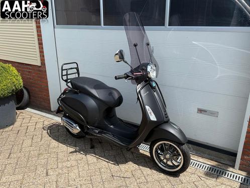 Piaggio Vespa Primavera Sport 2021 802km 45km + div opties, Fietsen en Brommers, Scooters | Vespa, Zo goed als nieuw, Maximaal 45 km/u