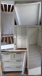 Complete witte kinderkamer ledikant, commode en hoge kast, Ophalen, Gebruikt, Jongetje of Meisje