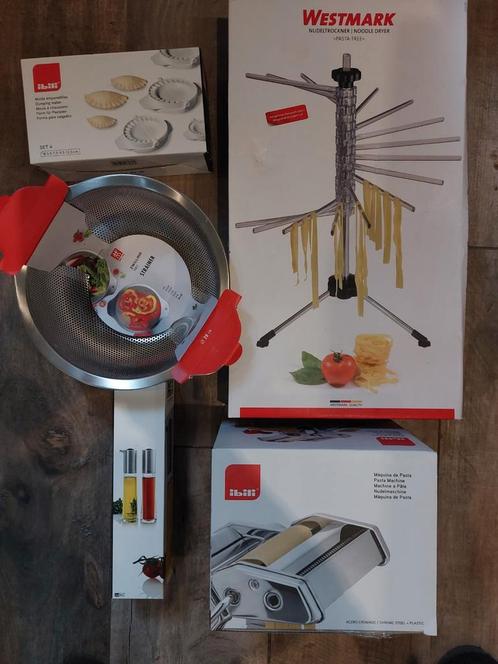 Complete pasta set., Huis en Inrichting, Keuken | Keukenbenodigdheden, Nieuw, Ophalen of Verzenden