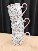 Dè Hema mokken met veertjes You are just lovely roze oor!, Huis en Inrichting, Keuken | Servies, Ophalen of Verzenden, Zo goed als nieuw