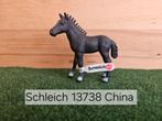 Schleich 13738 Lipizzaner veulen met vaantje uit 2013, Ophalen of Verzenden, Zo goed als nieuw, Paard, Beeldje of Figuurtje