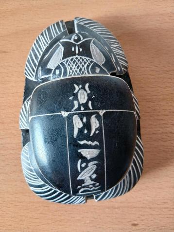 Scarabee steen presse-papier  beschikbaar voor biedingen