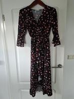Lange zwarte jurk met rood/wit, Kleding | Dames, Jurken, Maat 38/40 (M), Zwart, Ophalen of Verzenden, Zo goed als nieuw