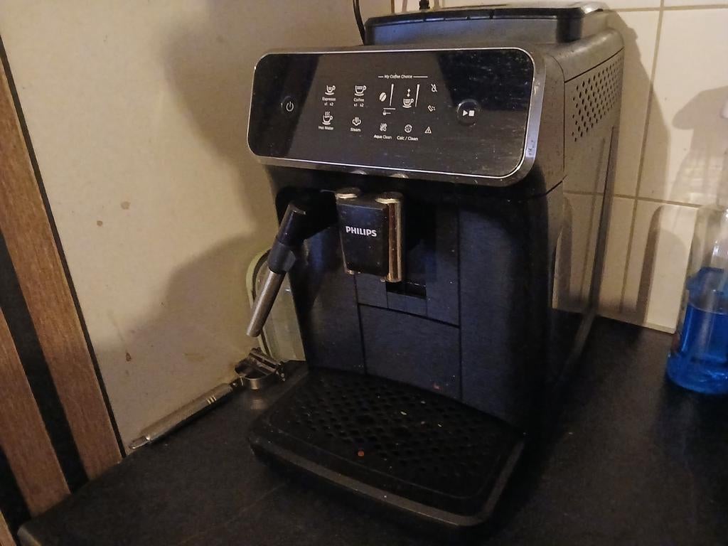 Koffiemachine  bonen en melkschuimer  met onderhoutset, Ophalen of Verzenden, Zo goed als nieuw, Koffiemachine