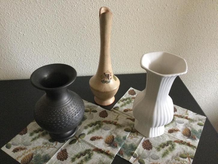 Drie supergave vazen uit de vorige eeuw! Vintage, Antiek en Kunst, Antiek | Vazen, Ophalen of Verzenden