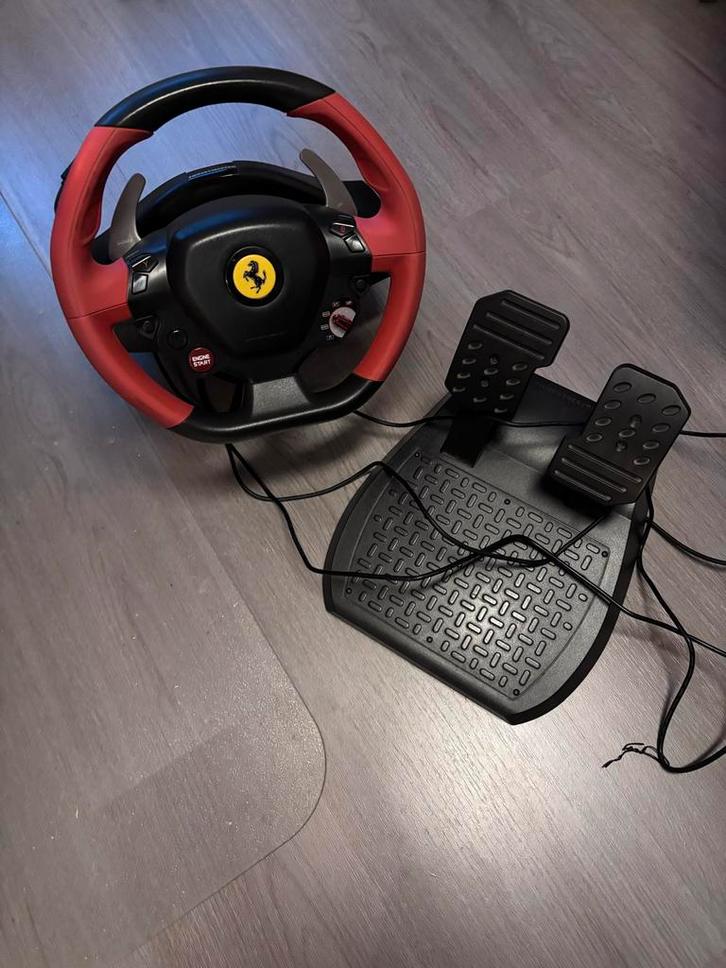 Trustmaster Ferrari Stuur Xbox, Spelcomputers en Games, Spelcomputers | Overige, Zo goed als nieuw, Ophalen