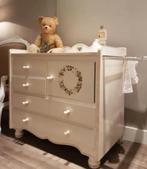 VINTAGE COMMODE UIT DE SIXTIES. PLÁÁTJE!, Ophalen, Voetruimte