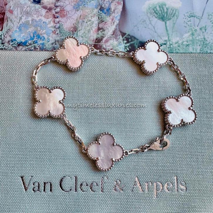 Van Cleef & Arpels Alhambra Armbanden (Exclusief) 18KT, Sieraden, Tassen en Uiterlijk, Armbanden, Nieuw, Goud, Overige kleuren