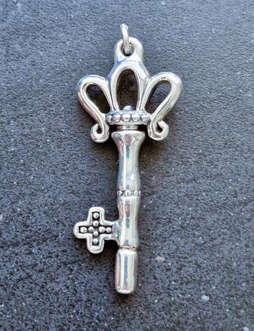 Mooie GROTE zilveren (925) kettinghanger / hanger SLEUTEL