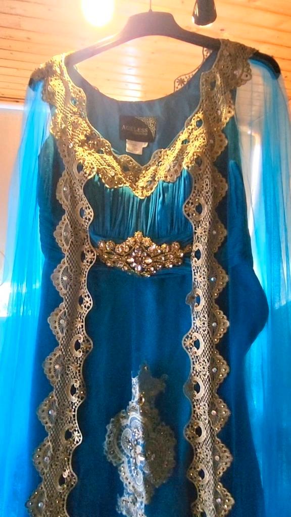 Arabische Jurk Aquablauw/Goud, Maat 40/42, Kleding | Dames, Jurken, Nieuw, Maat 42/44 (L), Blauw, Knielengte, Ophalen