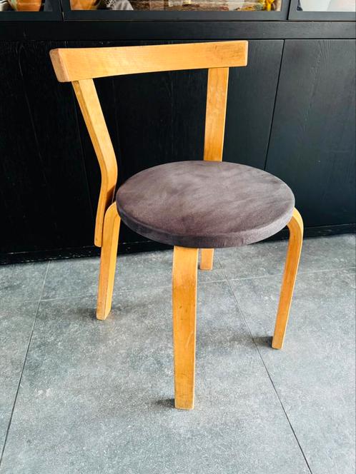 Alvar Aalto model 68 (vintage stoel, 50’s, stoeltje, hout), Huis en Inrichting, Stoelen, Gebruikt, Eén, Hout, Grijs, Ophalen of Verzenden