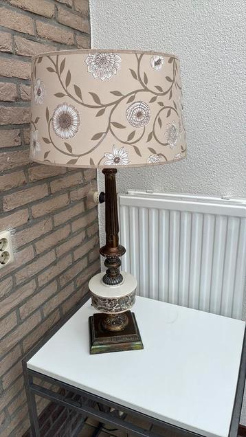 Vintage tafellamp. Porselein pot, poot brons/koperkleurig beschikbaar voor biedingen