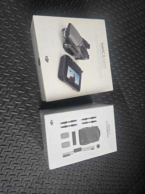 DJI MAVIC 2 ZOOM smart controller en fly more kit, Audio, Tv en Foto, Actiecamera's, Nieuw, Overige merken, Ophalen of Verzenden