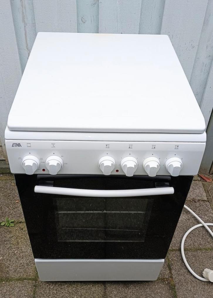 Etna 4 pits vrijstaand elektrisch fornuis perilex 50cm breed, Witgoed en Apparatuur, Fornuizen, Gebruikt, Vrijstaand, Elektrisch