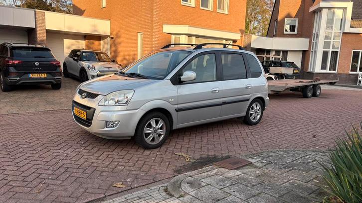 Hyundai Matrix 1.6 2008 Grijs Clima I NWE APK Elek ramen, Auto's, Hyundai, Particulier, Matrix, Airbags, Centrale vergrendeling