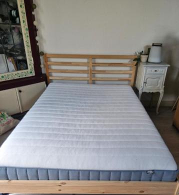 IKEA TARVA bedframe + pocketvering matras (tweepersoons) - afbeelding 1