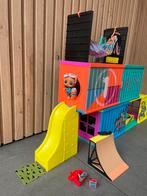 L.O.L surprise clubhuis compleet, Kinderen en Baby's, Ophalen of Verzenden, Zo goed als nieuw, Plastic