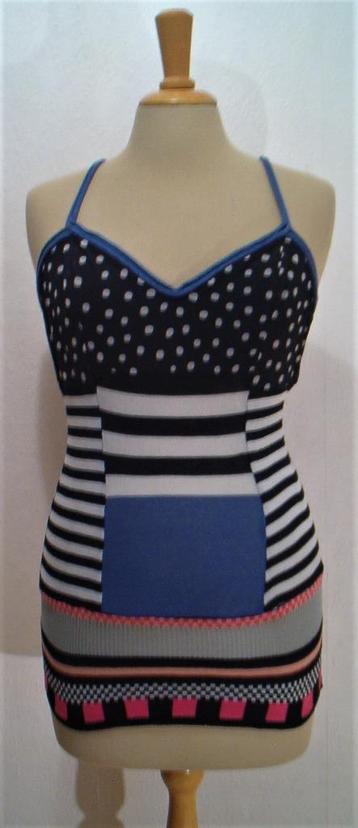 Opvallend leuk fijn gebreid/knitwear topje! 38 beschikbaar voor biedingen