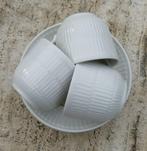 Royal Boch VIENNE Sauskan met 3 Koffie Koppen en Schotels, Nieuw, Ophalen of Verzenden, Bord(en), Wedgwood