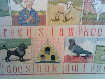 Hand geborduurd schilderij/doek oude leesplank AAP NOOT MIES beschikbaar voor biedingen