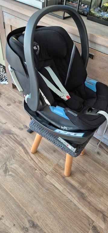 Autostoeltje  beschikbaar voor biedingen