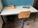 IKEA bureau, Huis en Inrichting, Bureaus, Ophalen, In hoogte verstelbaar, Zo goed als nieuw
