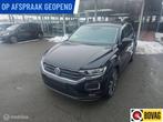 Volkswagen T-Roc 1.5 TSI DSG I R Line I 19 Inch I Navigatie, Stof, Zwart, 4 cilinders, 150 pk
