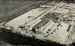 Oostelijk Flevoland, Luchtfoto Dronten Graansilo's (ca 1955), Verzamelen, 1940 tot 1960, Ongelopen, Ophalen of Verzenden, Flevoland