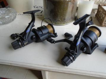 2 x Shimano 6010 AERO GT Baitrunners + reserve spoelen. beschikbaar voor biedingen